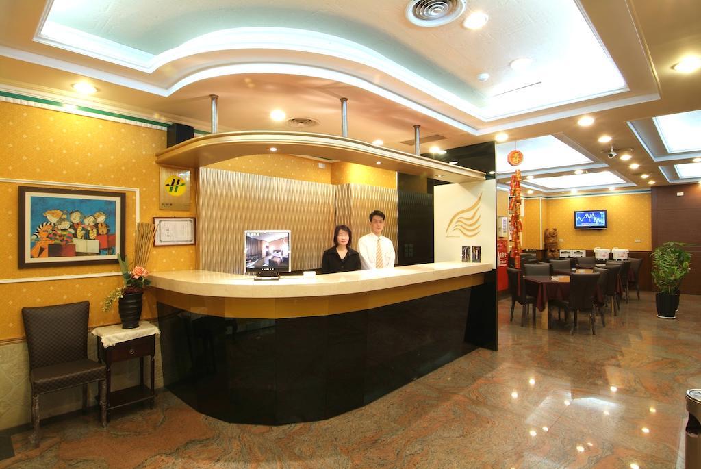 Golden Swallow Hotel Hsinchu Dış mekan fotoğraf