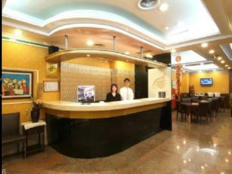 Golden Swallow Hotel Hsinchu Dış mekan fotoğraf
