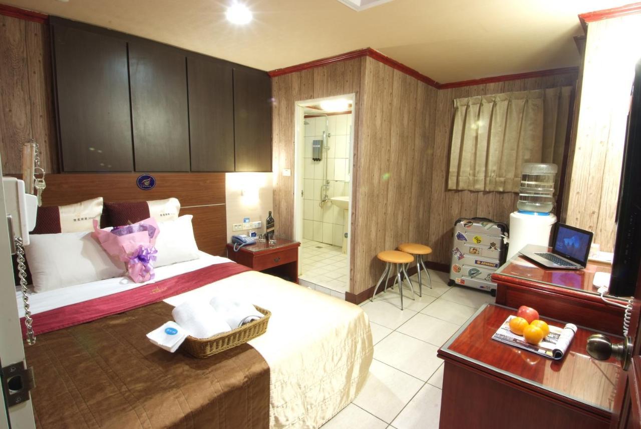Golden Swallow Hotel Hsinchu Dış mekan fotoğraf